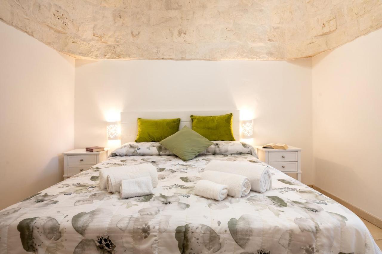 Trullo Il Focolare In Masseria Чистернино Екстериор снимка