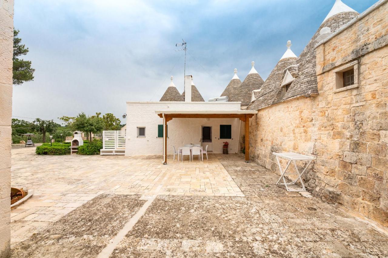Trullo Il Focolare In Masseria Чистернино Екстериор снимка
