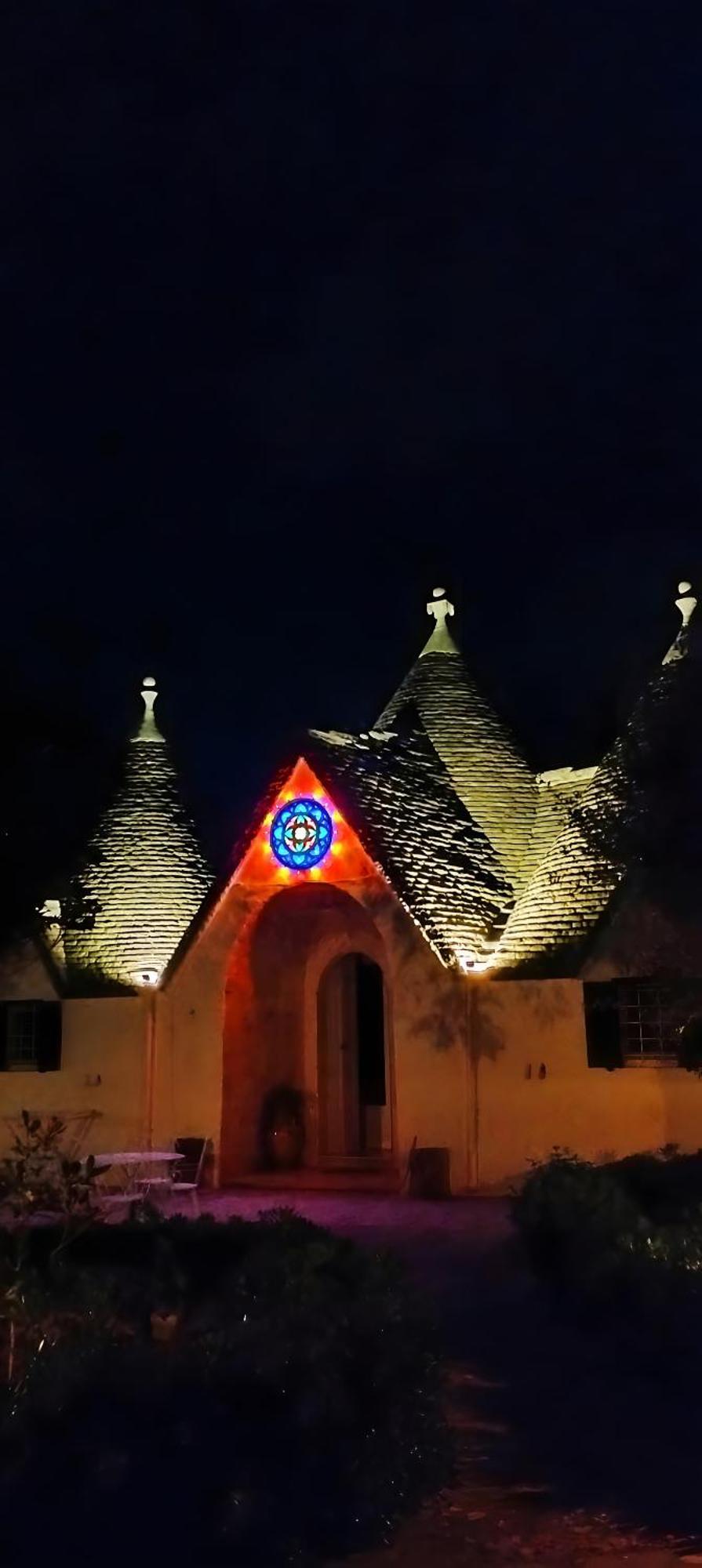 Trullo Il Focolare In Masseria Чистернино Екстериор снимка